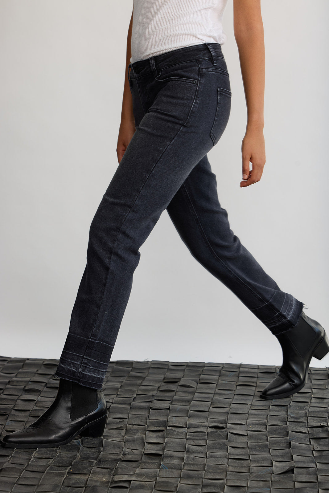 ISLA JEANS BLACK