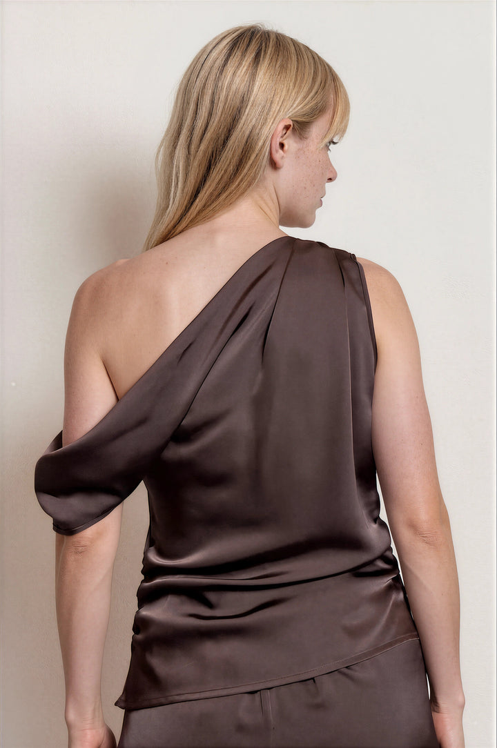 Lia Top Brown