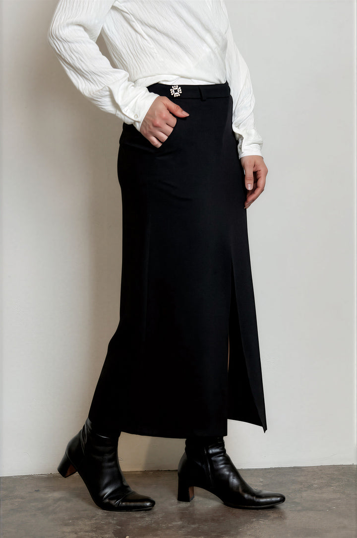 Riki Skirt Black