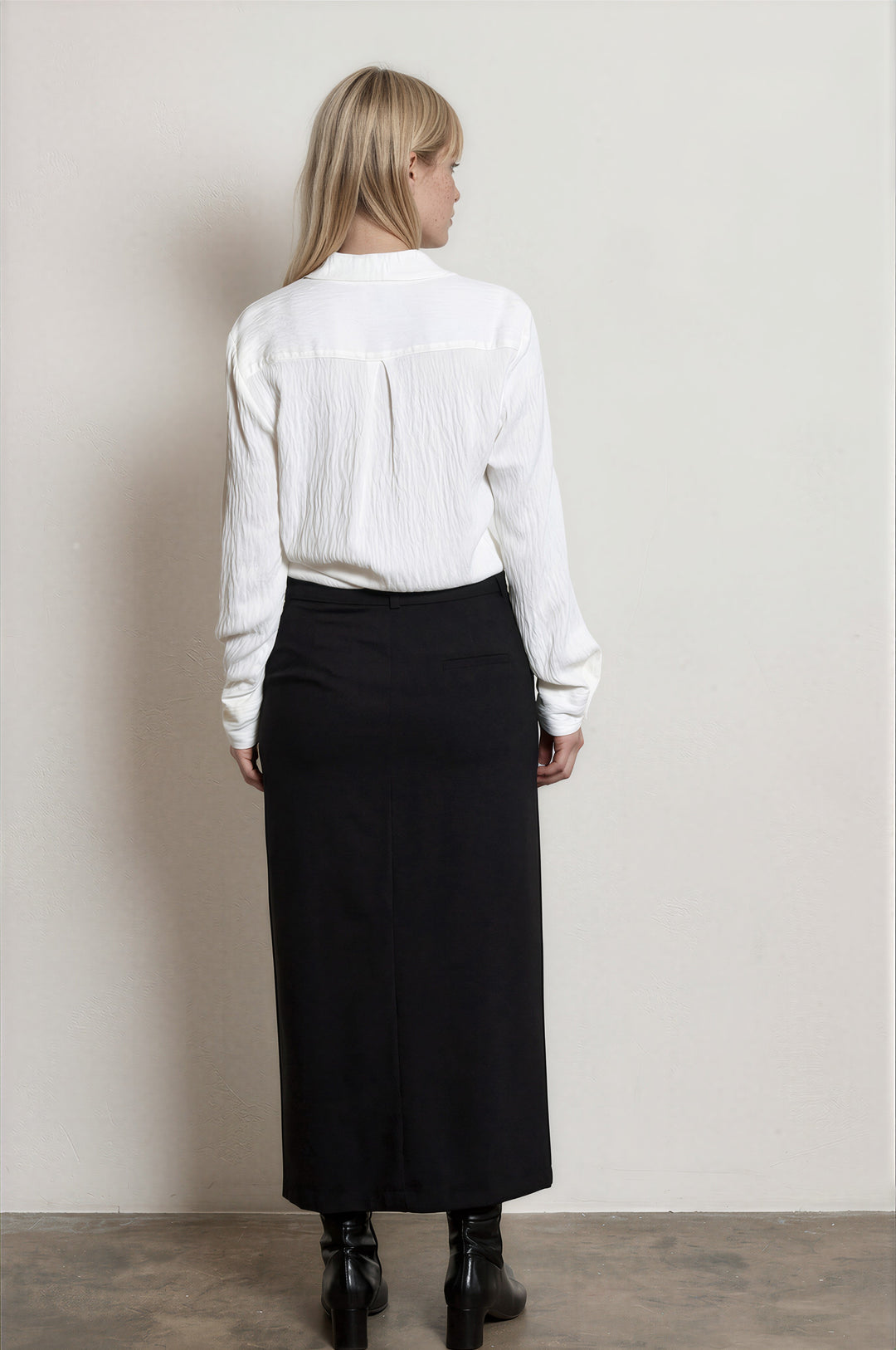Riki Skirt Black