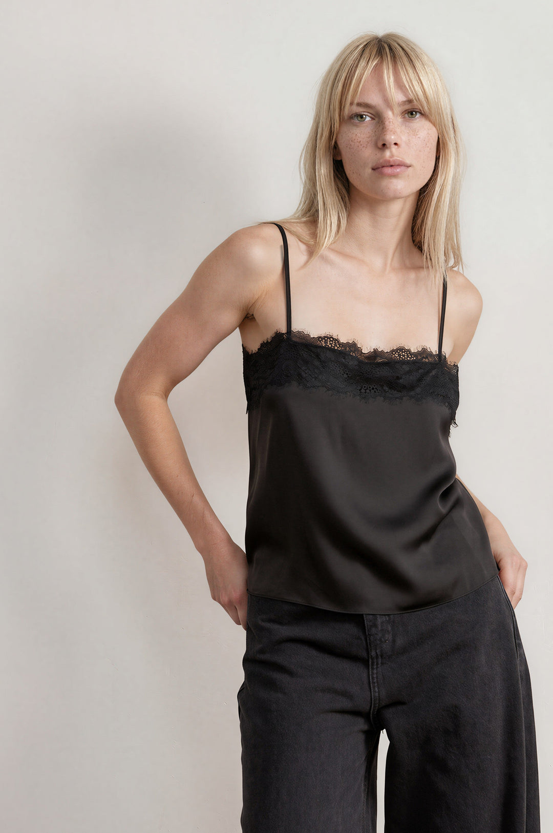 Suna Top Black