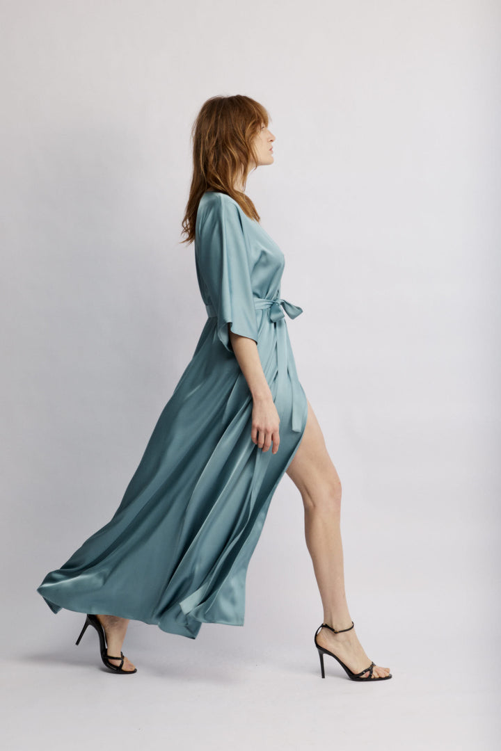 Juno שמלת מעטפת מקסי פטרול עם קשירה שמדגישה מותן משכית