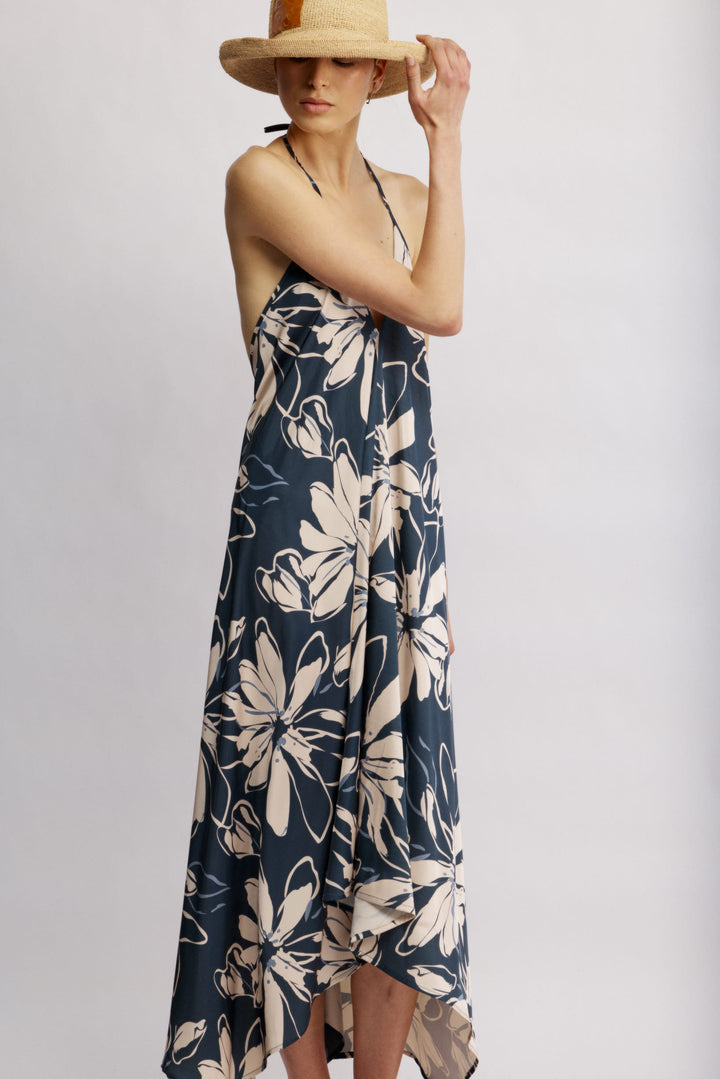 Daisy שמלת מידי כחולה עם מפתח ווי וגב פתוח בעלת סיומת א-סימטרית משכית