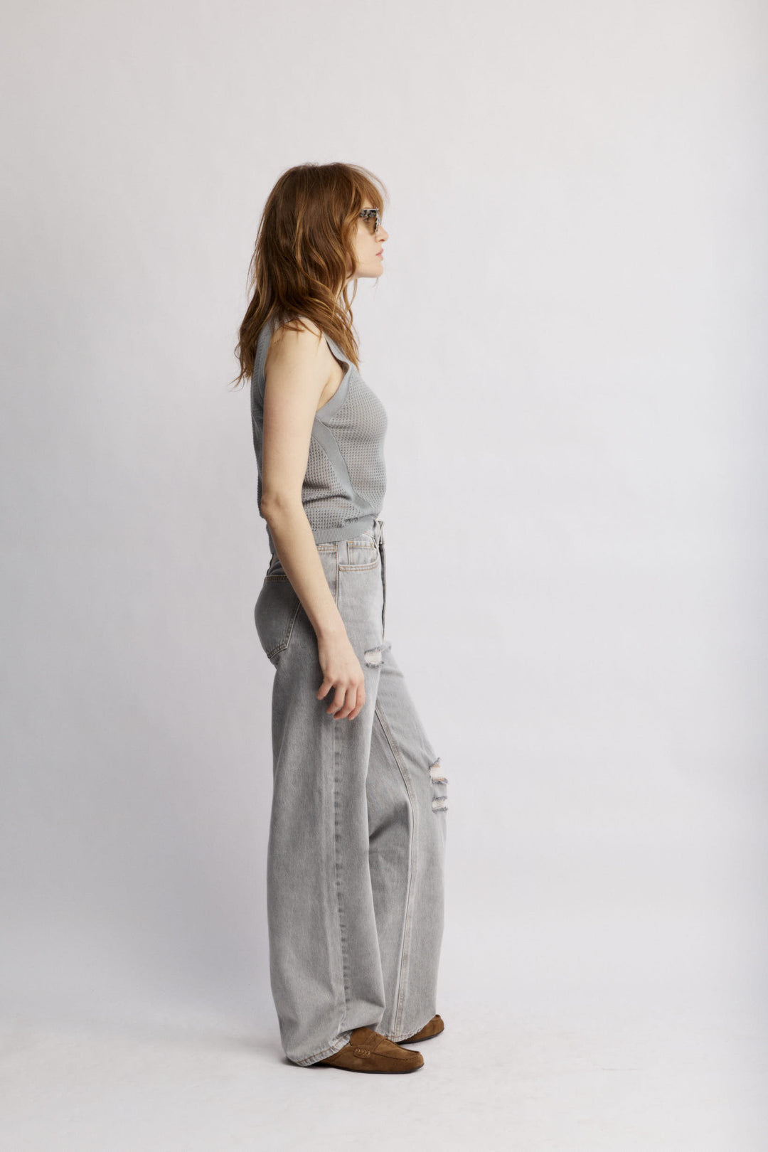 Madison ג'ינס קלאסי אפור בגזרה גבוהה ורגל ישרה 100% כותנה משכית