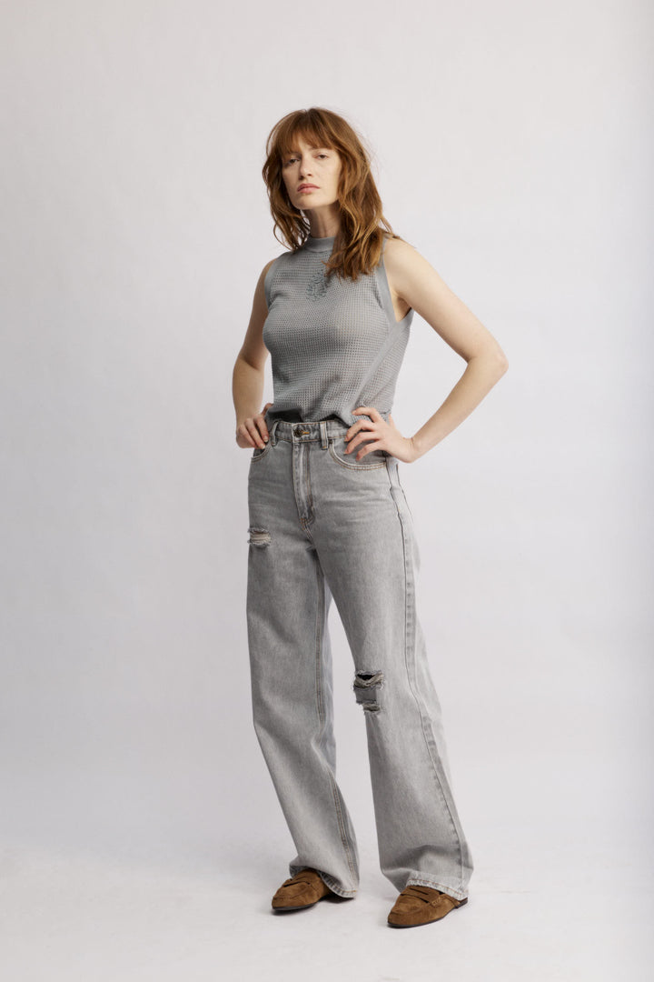 Madison ג'ינס קלאסי אפור בגזרה גבוהה ורגל ישרה 100% כותנה משכית