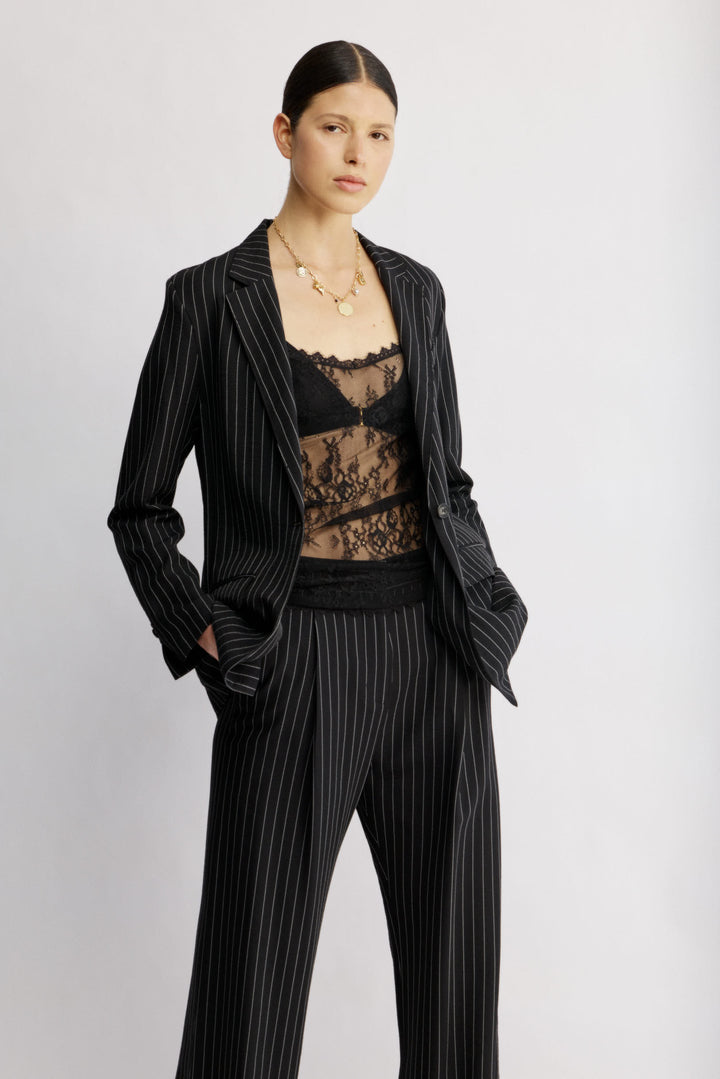 Louisa ג'קט מחוייט שחור עם הדפס פסים עדין בד נעים משכית