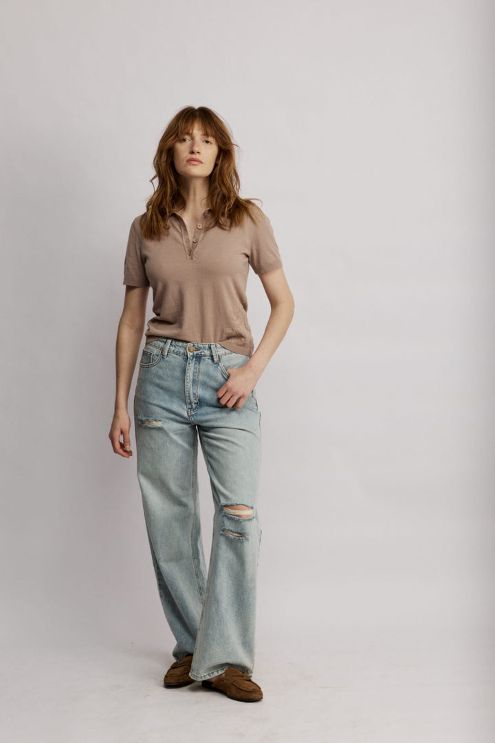 Madison ג'ינס קלאסי תכלת בגזרה גבוהה ורגל ישרה 100% כותנה משכית