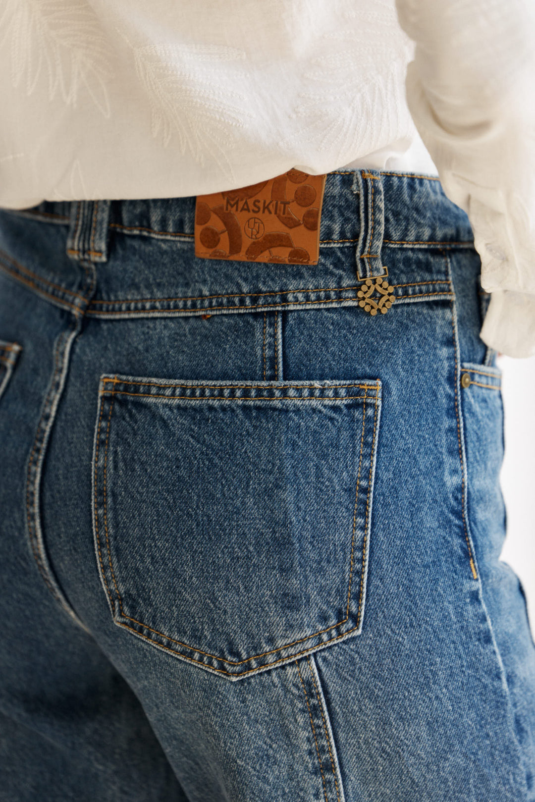 Madison Ankle ג'ינס כחול בגזרה גבוהה ומגיע לאורך הקרסול 100% כותנה משכית