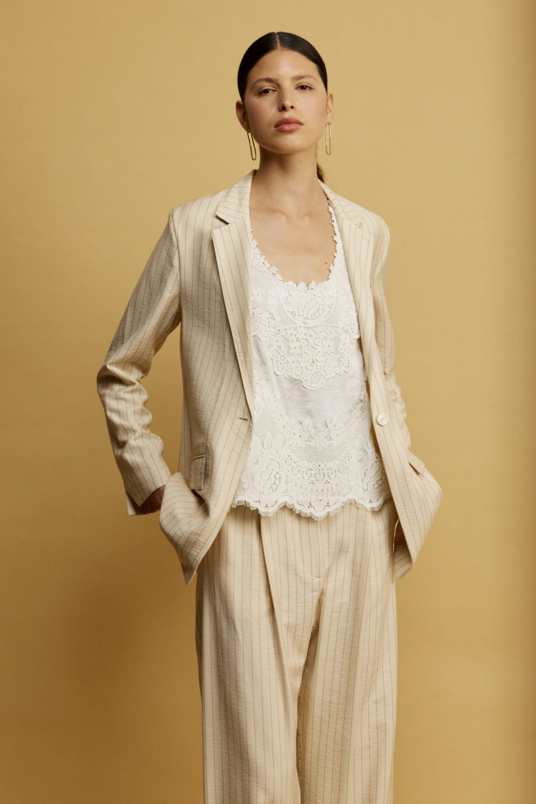 Louisa ג'קט מחוייט צהוב חמאה עם הדפס פסים עדין בד נעים משכית