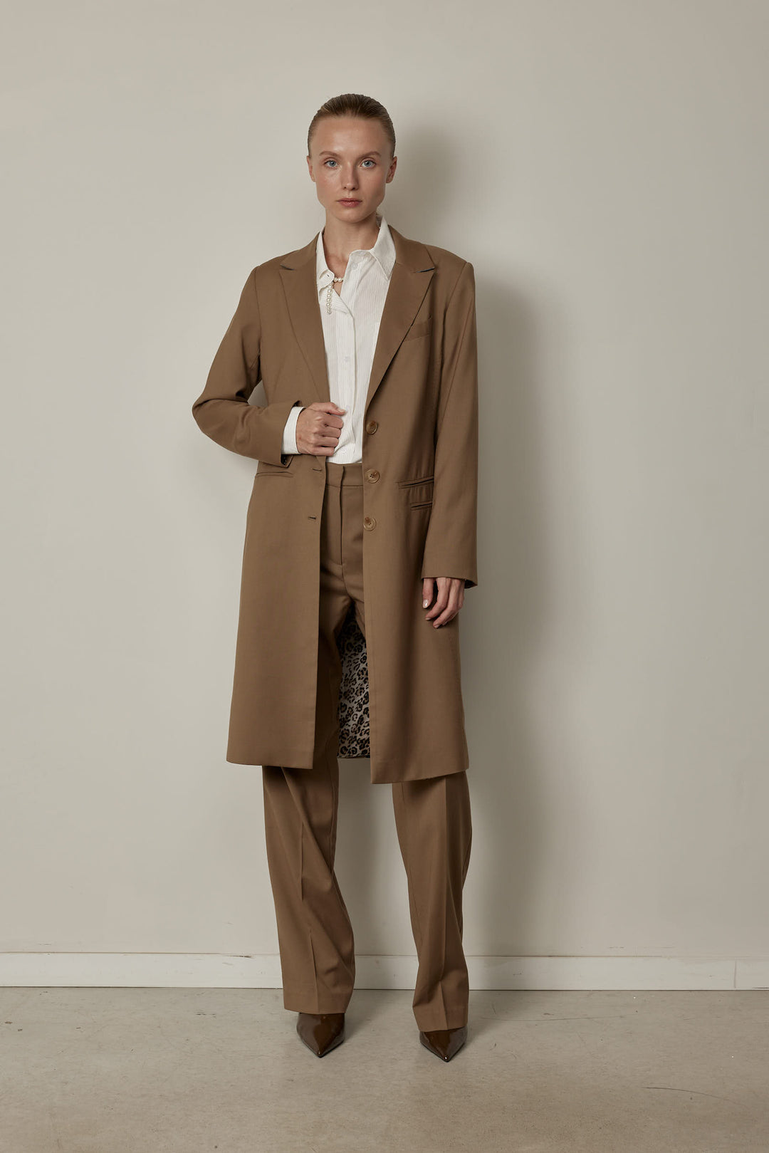 Holly Shirt Camel Stripes