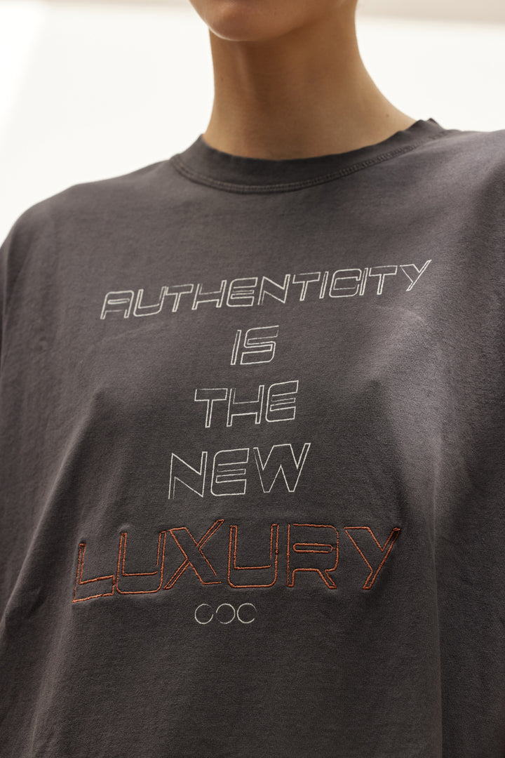 LUXURY T-SHIRT