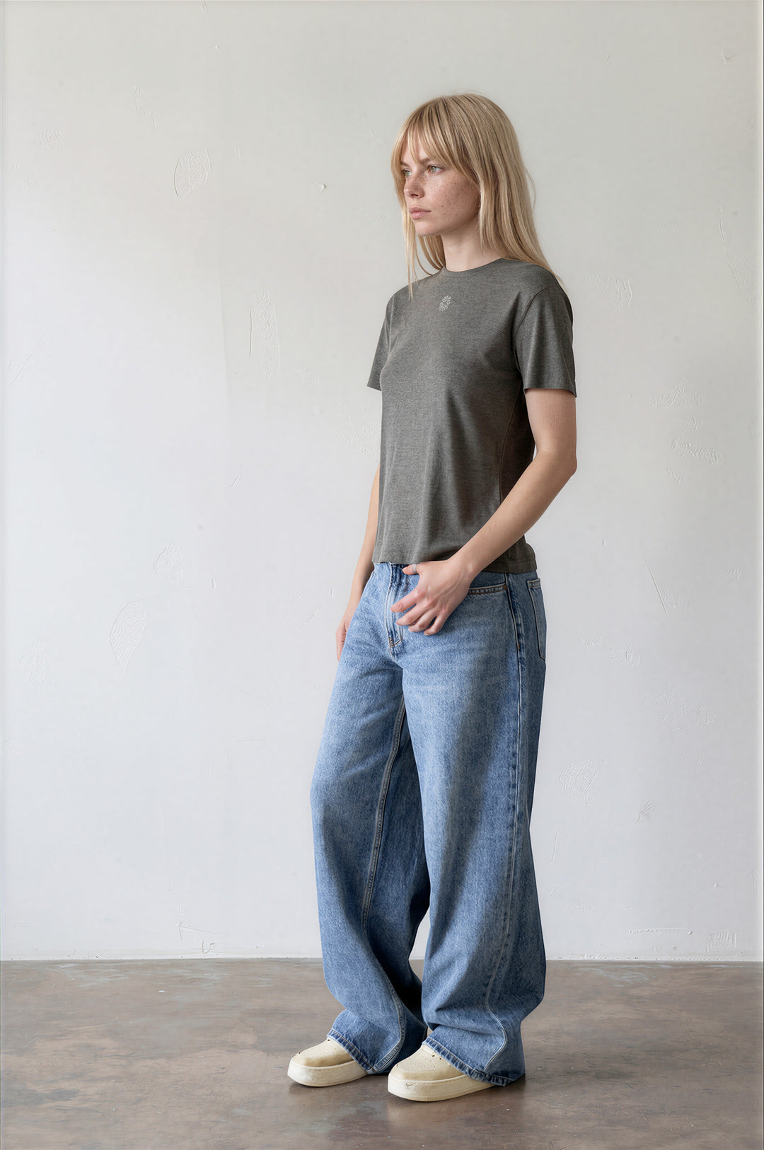 Amanda Tee Grey